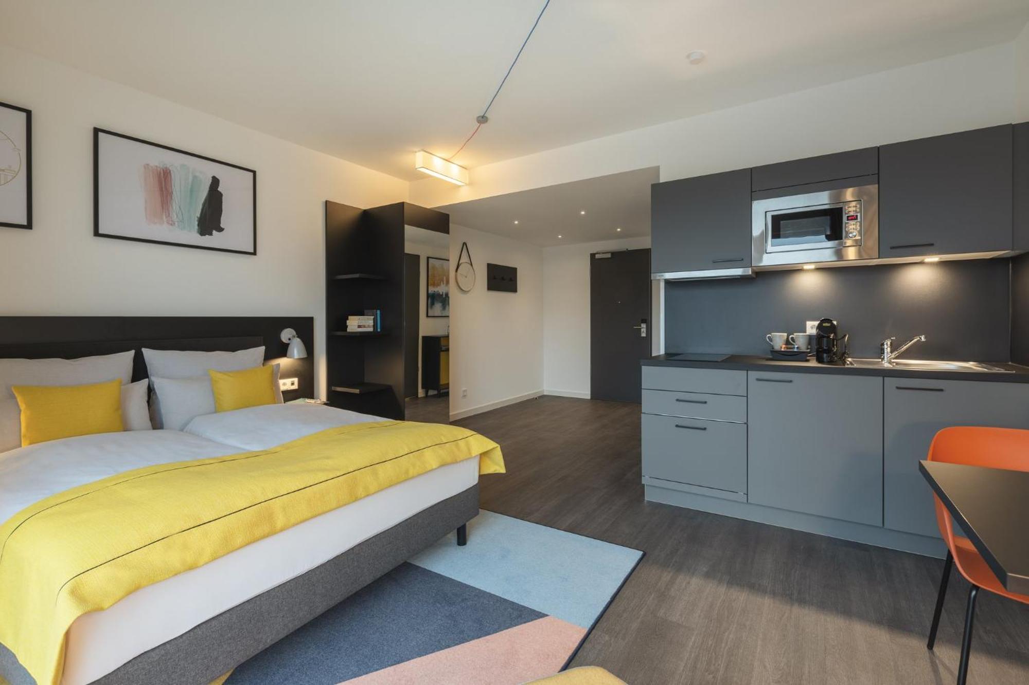 Candlewood Suites Berlin Charlottenburg By Ihg Exteriör bild