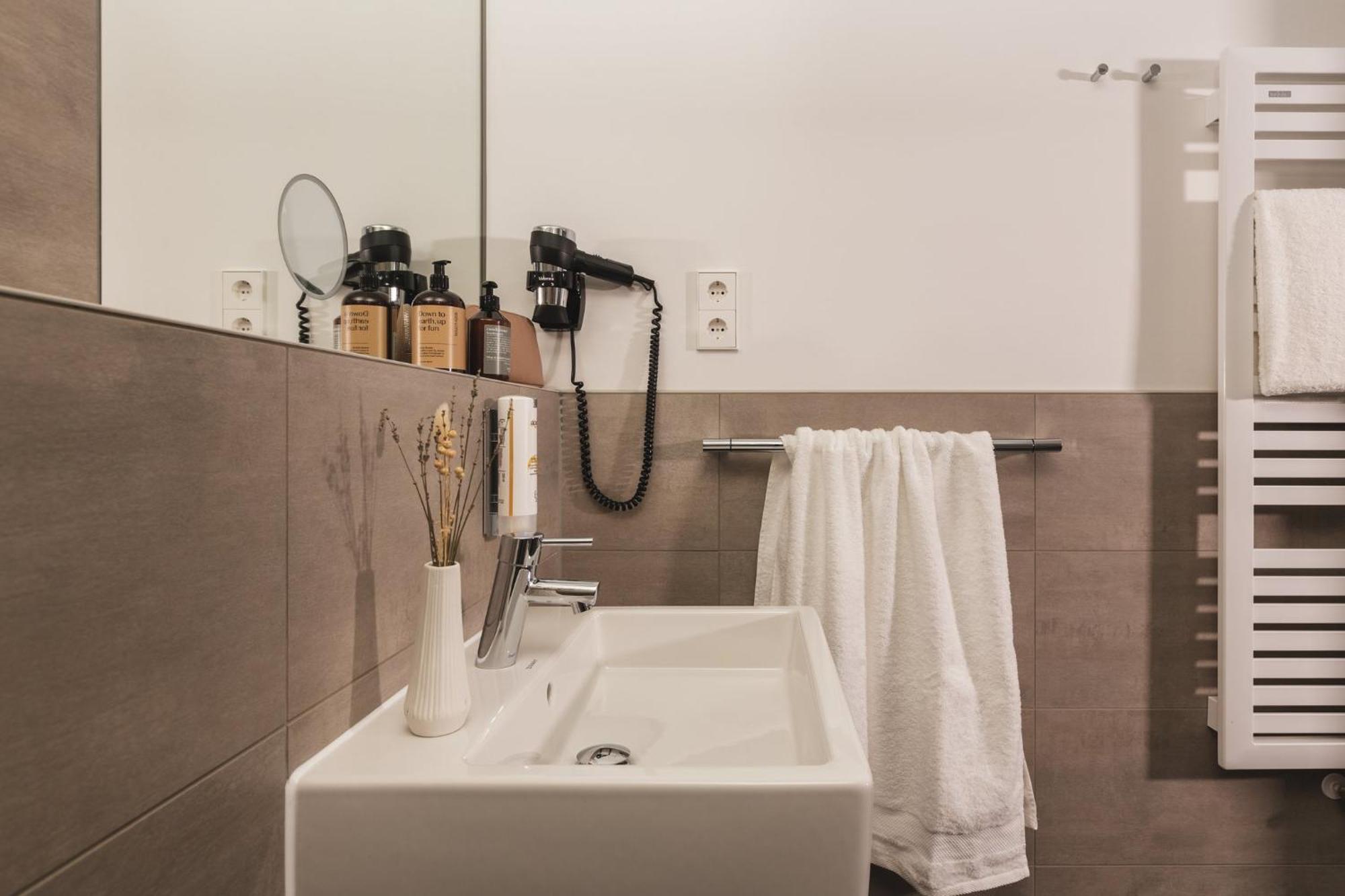 Candlewood Suites Berlin Charlottenburg By Ihg Exteriör bild