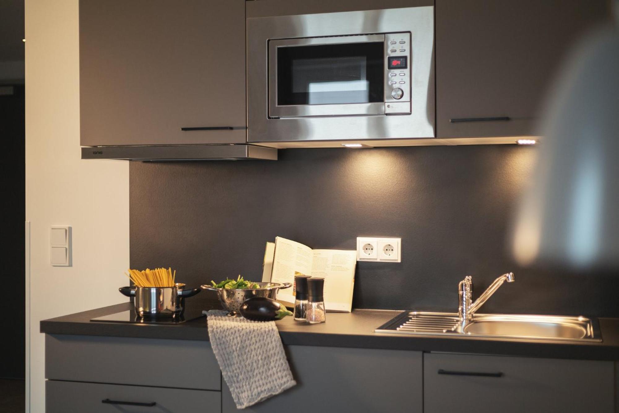 Candlewood Suites Berlin Charlottenburg By Ihg Exteriör bild