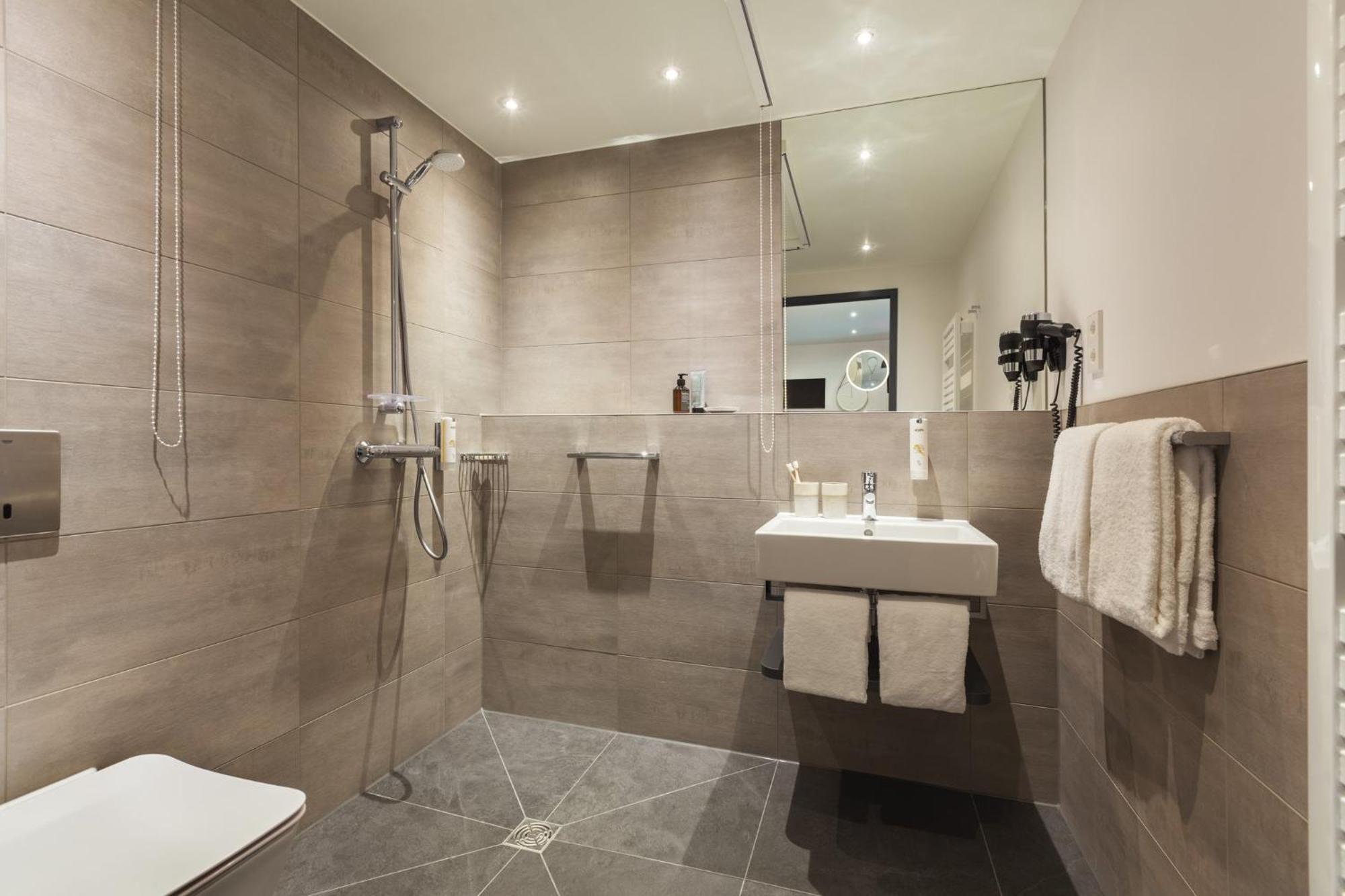 Candlewood Suites Berlin Charlottenburg By Ihg Exteriör bild