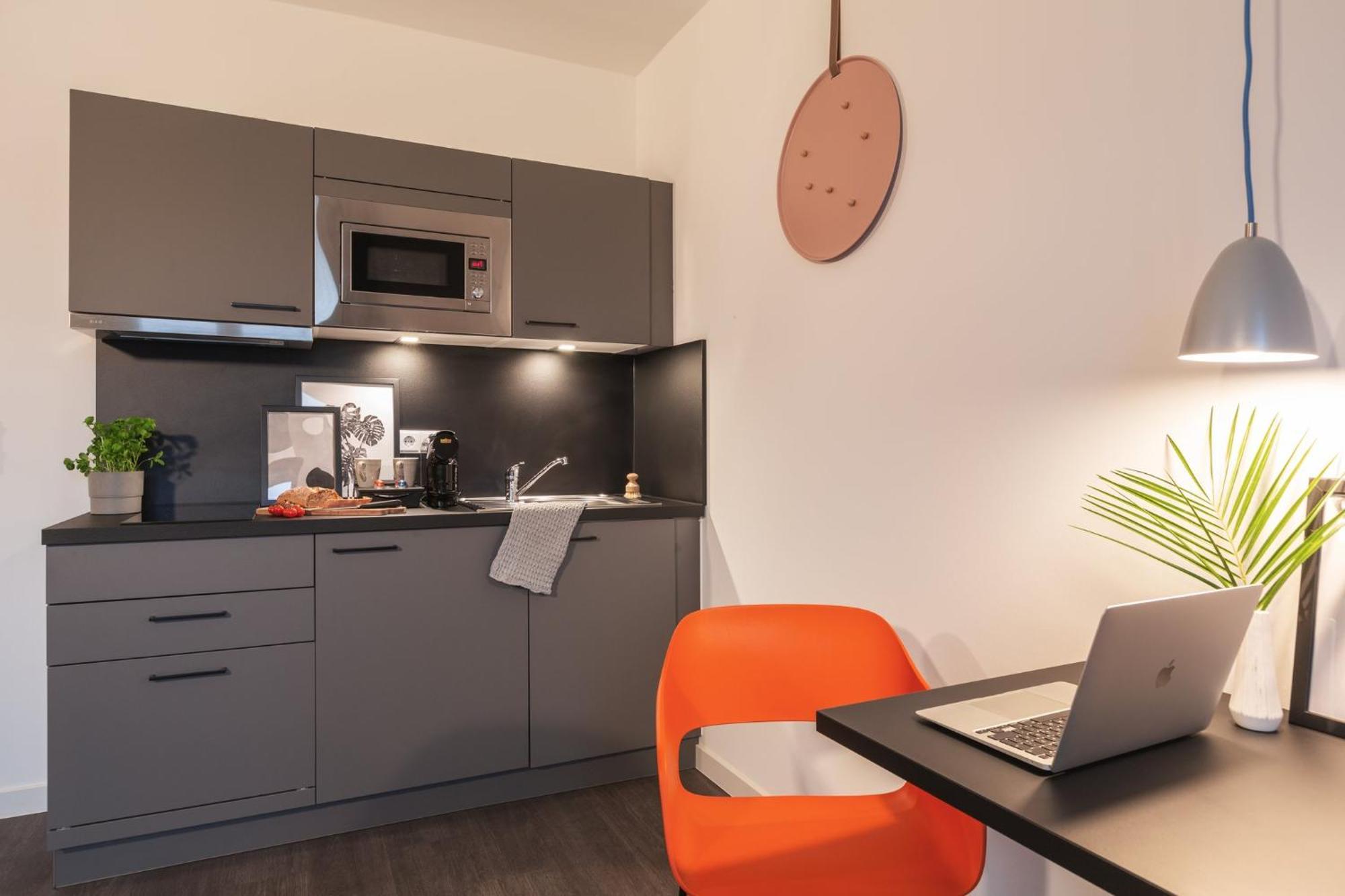 Candlewood Suites Berlin Charlottenburg By Ihg Exteriör bild