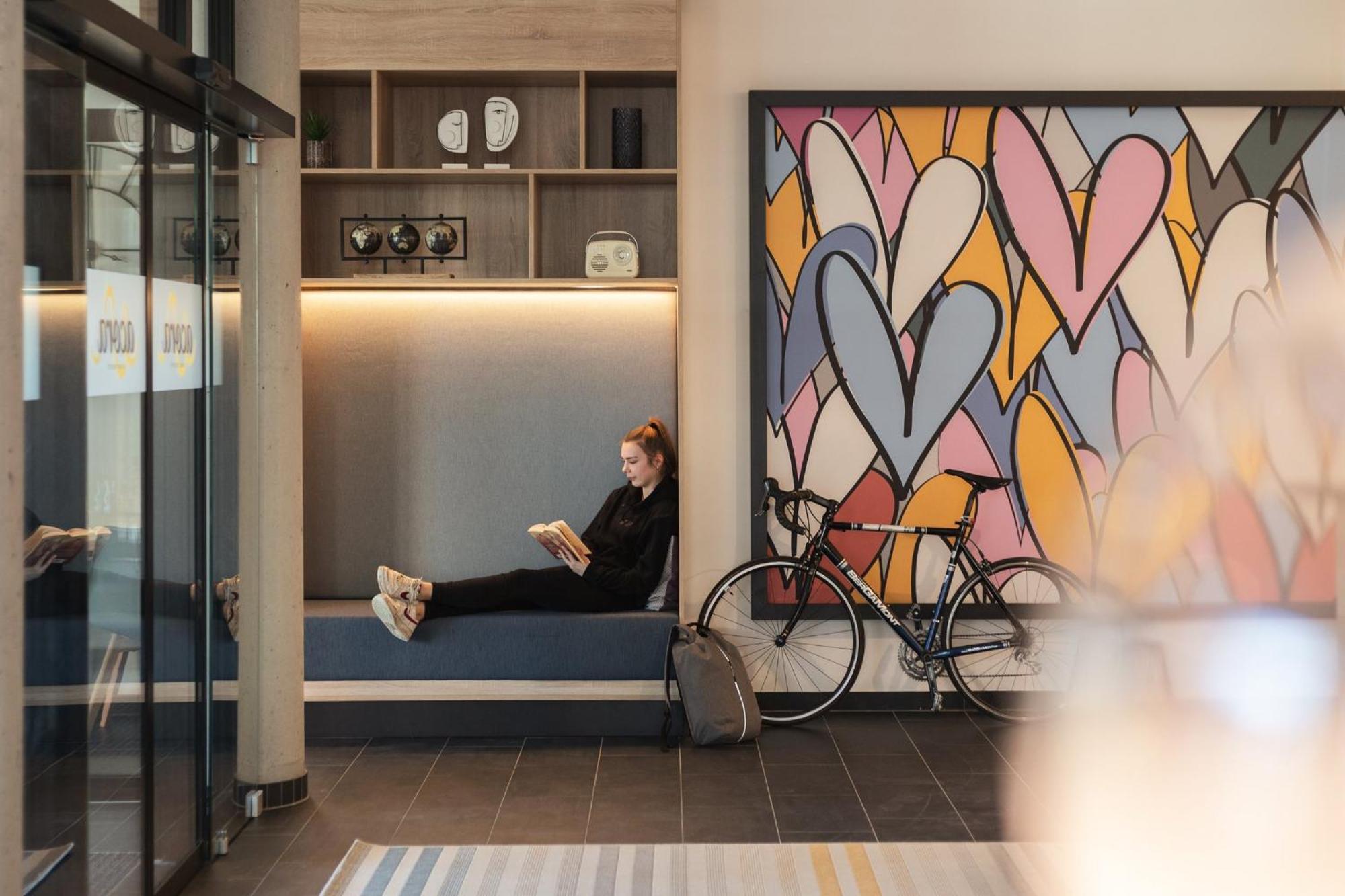 Candlewood Suites Berlin Charlottenburg By Ihg Exteriör bild