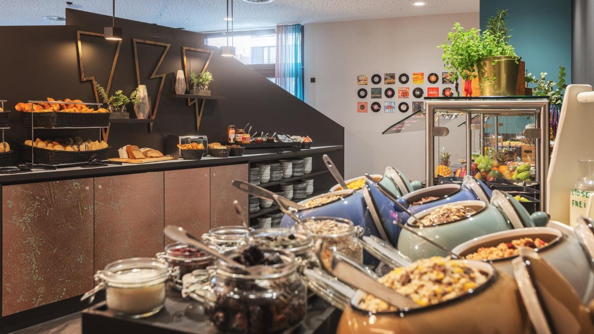 Candlewood Suites Berlin Charlottenburg By Ihg Exteriör bild